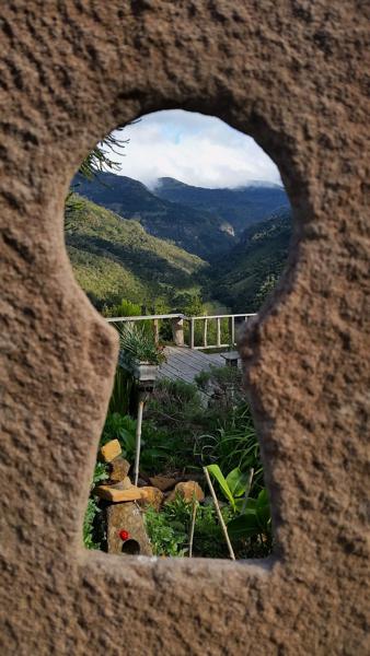 </BR>Maker: SAMSUNG</BR>Model: SM-G900MD</BR>F-stop: f/2.2</BR>Focal Length: 5mm</BR>35mm Focal Length: 31mm